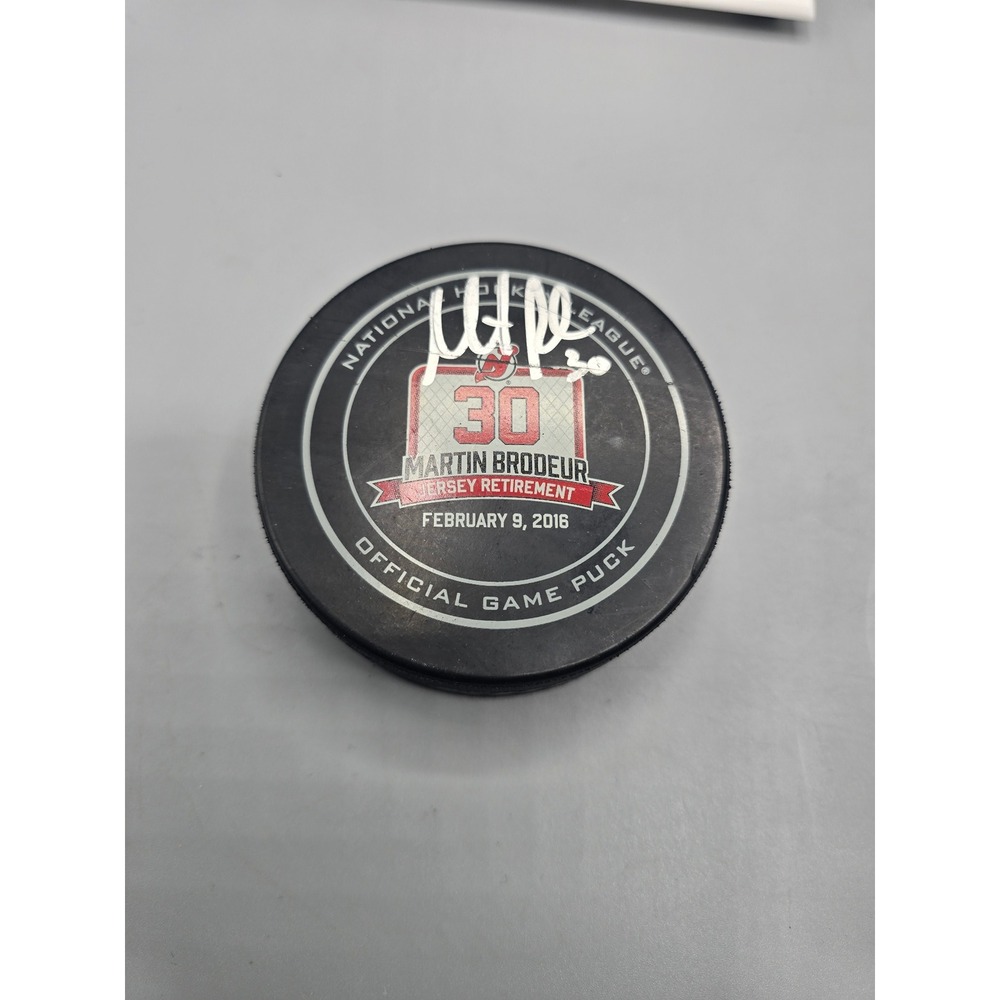 Authentic Fanatics Martin Brodeur NJ Devils Retirement Night Hockey Puck Case - Picture 9 of 13